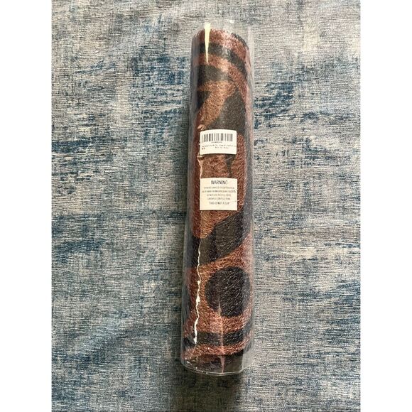 New! Hide and Seek Big Foot Shaped Sasquatch Floor Door Mats 2 Pack - Picture 7 of 7